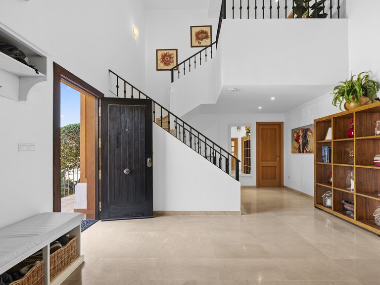 Villa for Sale in Guadalmina Alta, Malaga 8