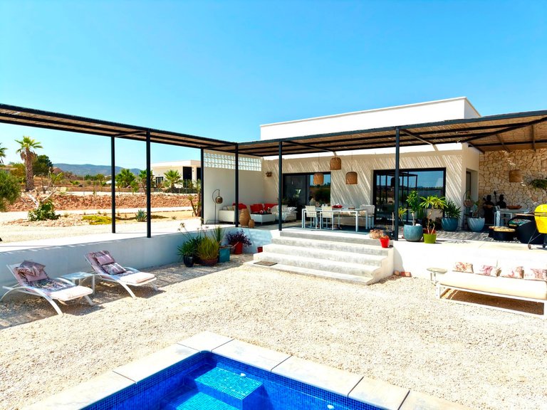 Villa for Sale in Pinoso, Alicante 2