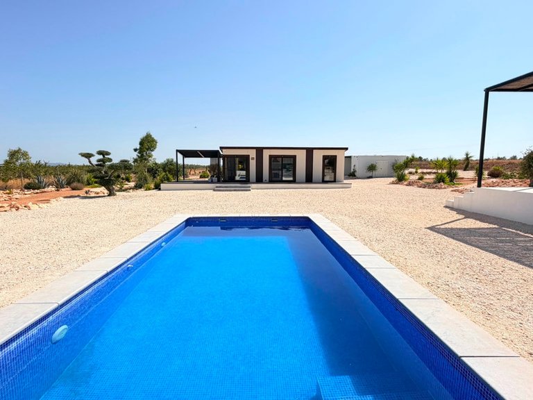 Villa for Sale in Pinoso, Alicante 20