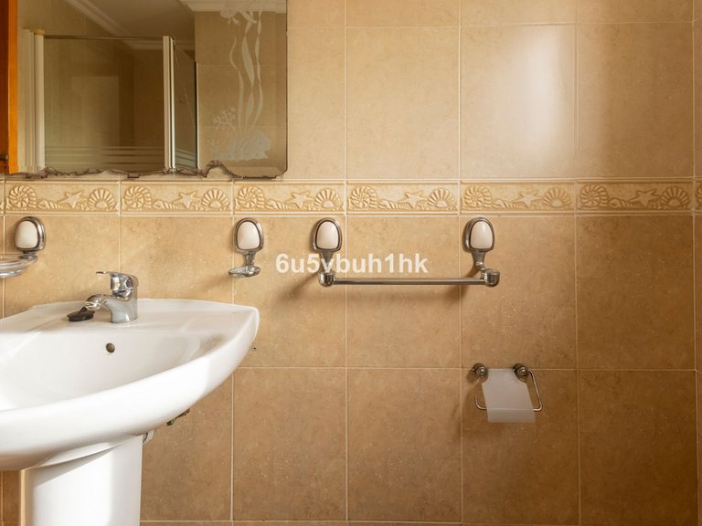 Apartment for Sale in Fuengirola, Malaga 11