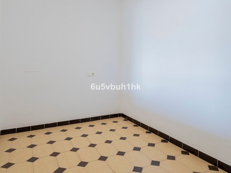 Apartment for Sale in Fuengirola, Malaga 14