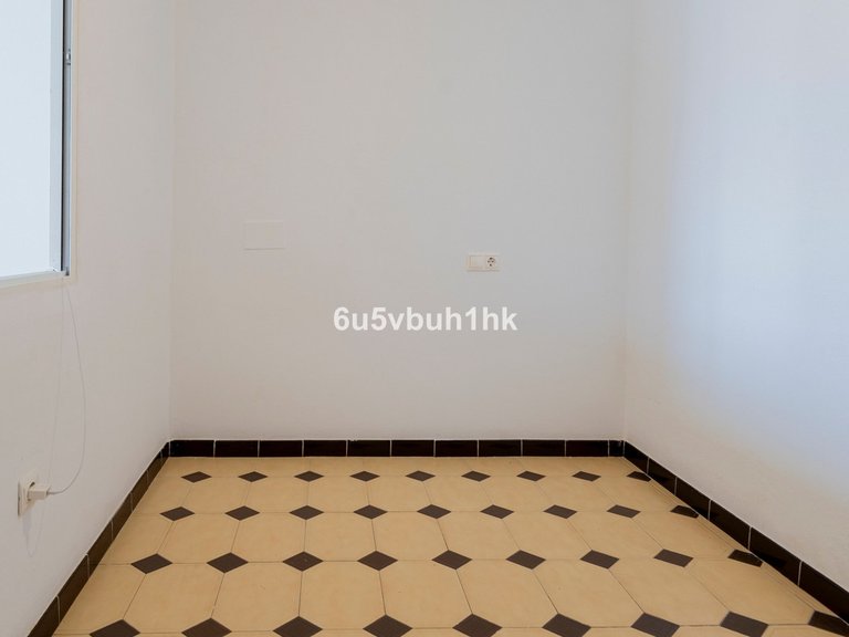 Apartment for Sale in Fuengirola, Malaga 15