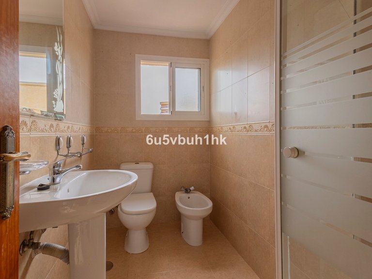 Apartment for Sale in Fuengirola, Malaga 8