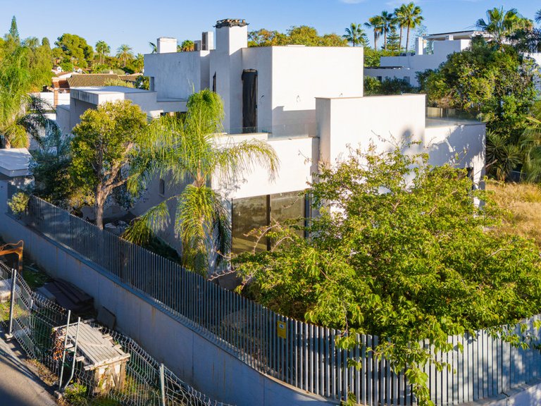 Villa for Sale in Guadalmina Baja, Malaga 10