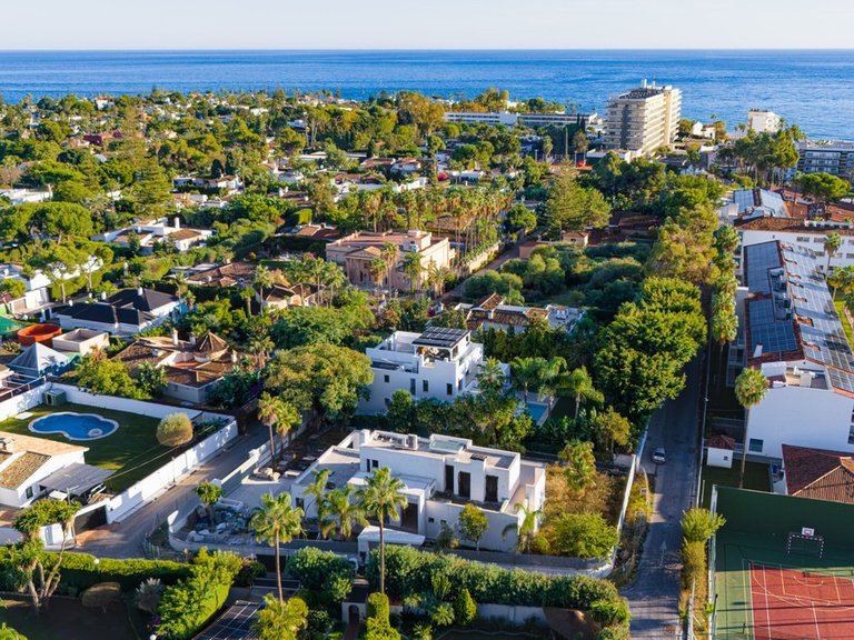 Villa for Sale in Guadalmina Baja, Malaga 15