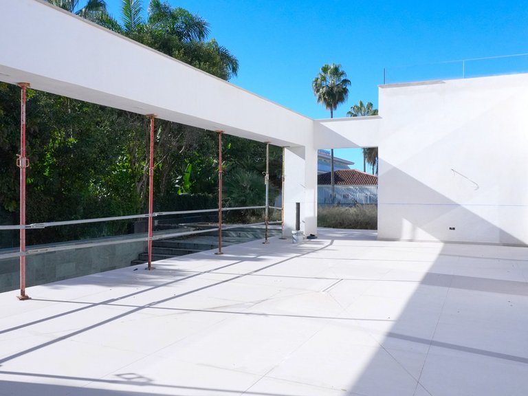 Villa for Sale in Guadalmina Baja, Malaga 18