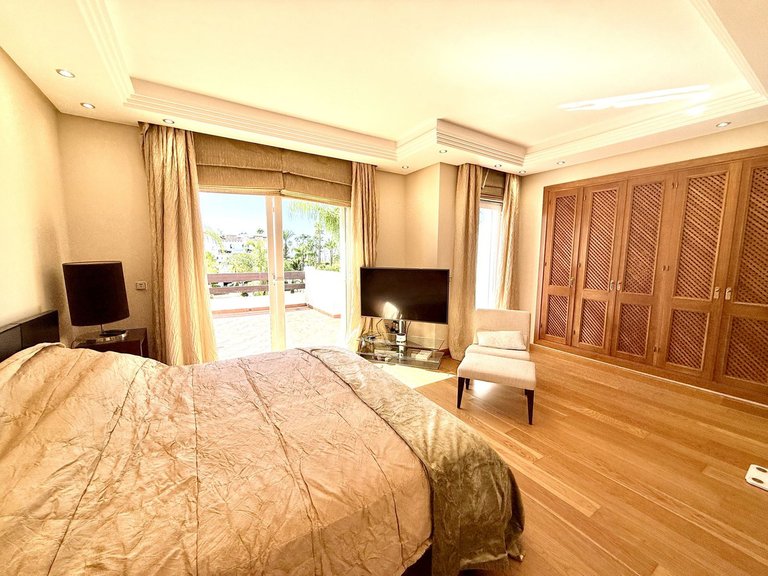 Villa for Sale in Costalita, Malaga 19