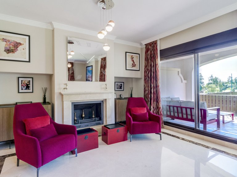 Villa for Sale in Estepona, Malaga 2