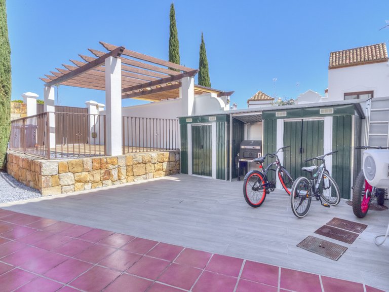 Villa for Sale in Estepona, Malaga 34