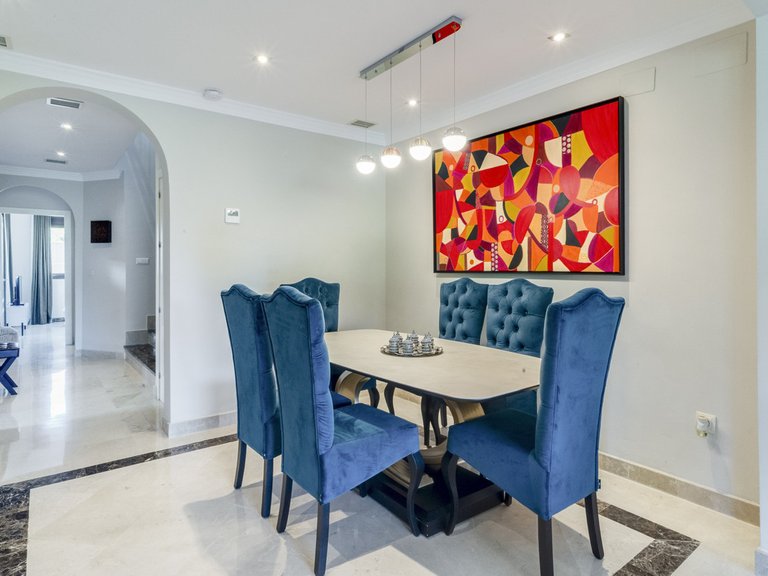 Villa for Sale in Estepona, Malaga 4