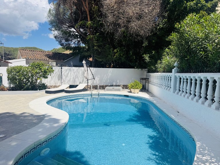 Villa for Sale in Elviria, Malaga 15