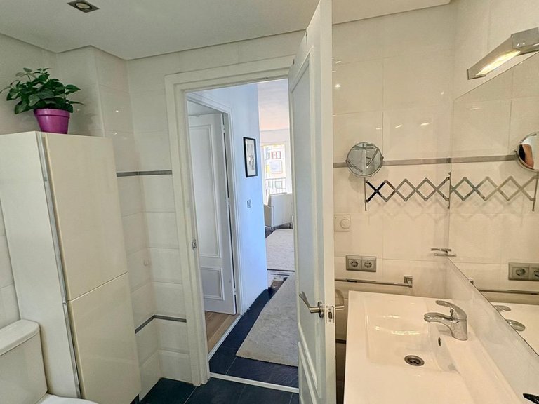 Apartment for Sale in Fuengirola, Malaga 22