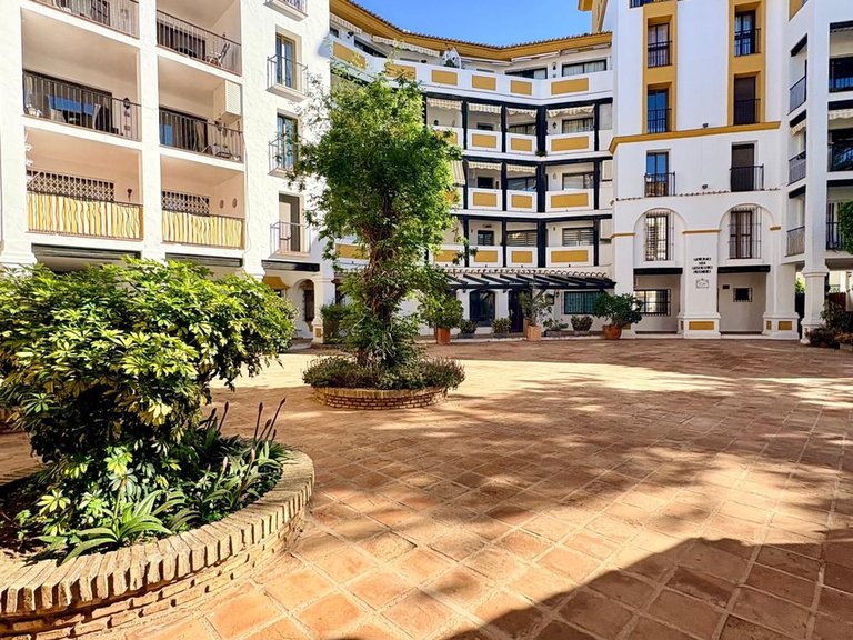 Apartment for Sale in Fuengirola, Malaga 23