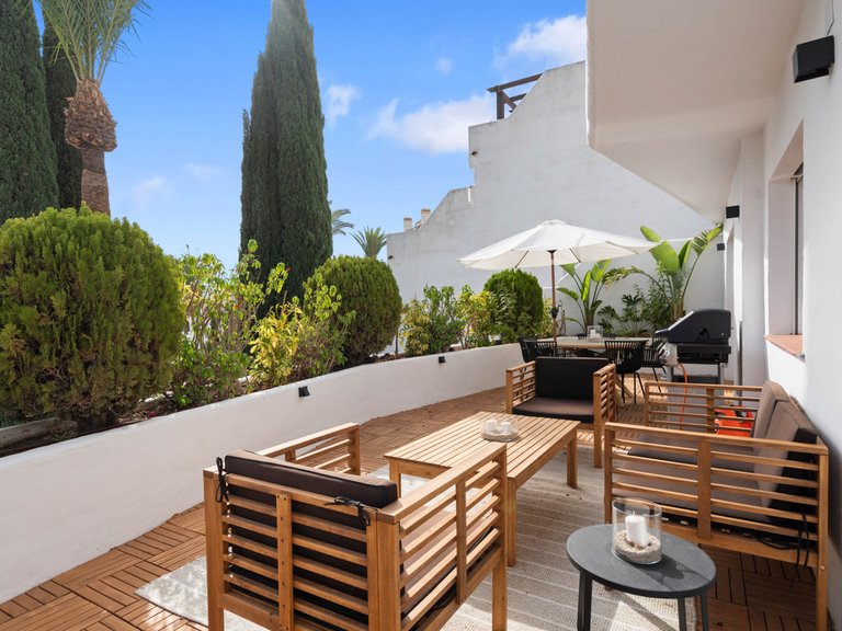 Apartment for Sale in Nueva Andalucía, Malaga 2