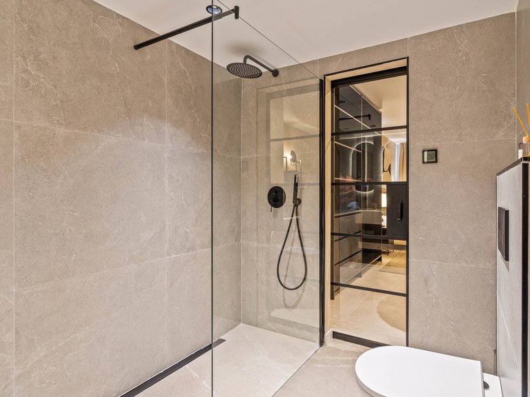 Apartment for Sale in Nueva Andalucía, Malaga 21