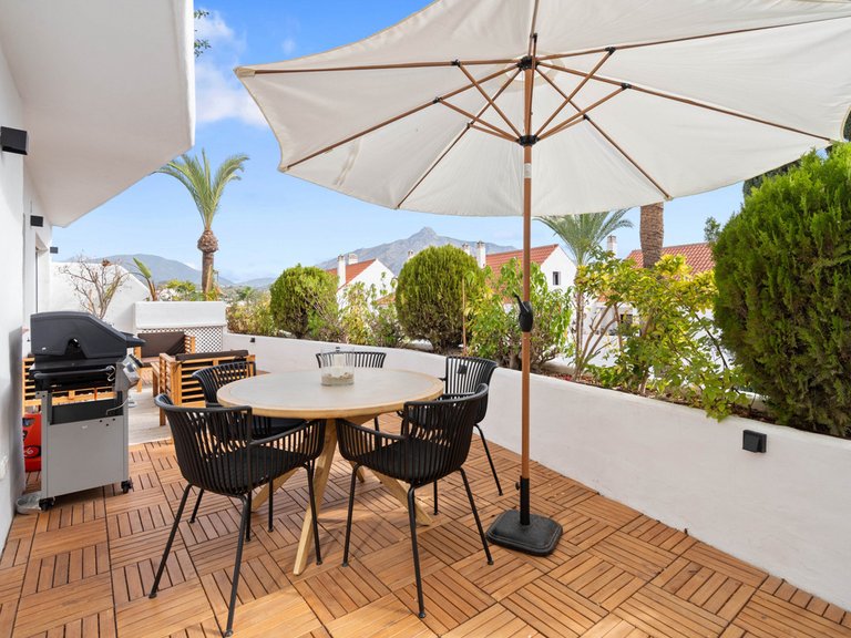 Apartment for Sale in Nueva Andalucía, Malaga 4