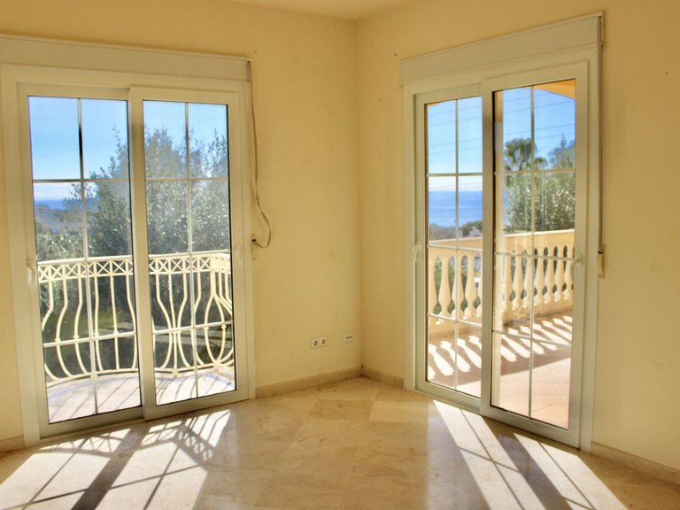 Villa for Sale in Hacienda Las Chapas, Malaga 12