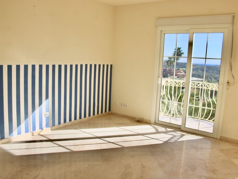 Villa for Sale in Hacienda Las Chapas, Malaga 18