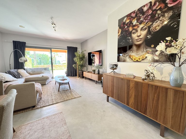 Apartment for Sale in Los Flamingos, Malaga 14