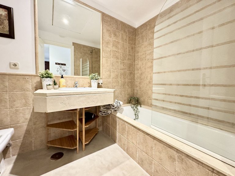 Apartment for Sale in Los Flamingos, Malaga 25