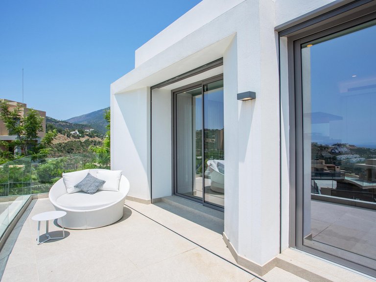 Penthouse for Sale in Costa del Sol La Quinta, Malaga 3