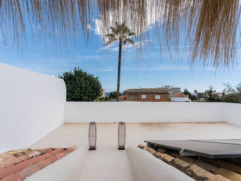 Villa for Sale in El Pinillo, Malaga 48