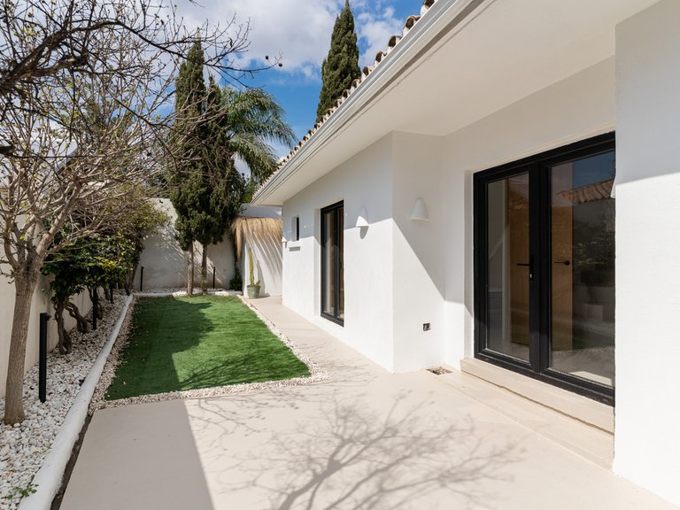 Villa for Sale in El Pinillo, Malaga 57