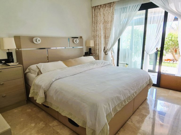 Apartment for Sale in Calahonda, Malaga 10