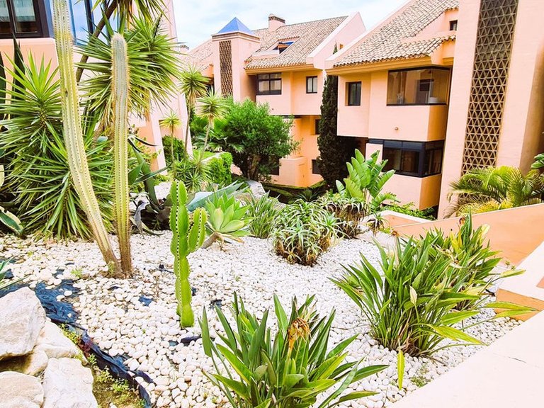 Apartment for Sale in Calahonda, Malaga 15