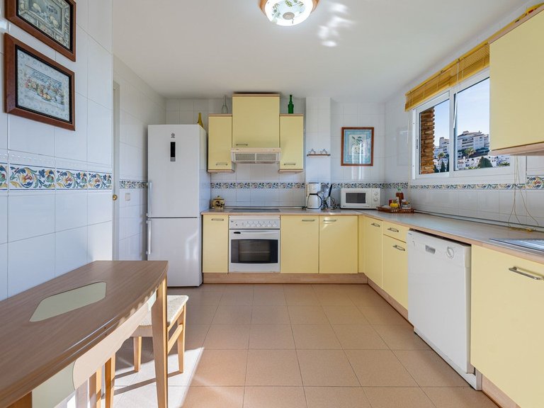 Apartment for Sale in Benalmadena Costa, Malaga 10