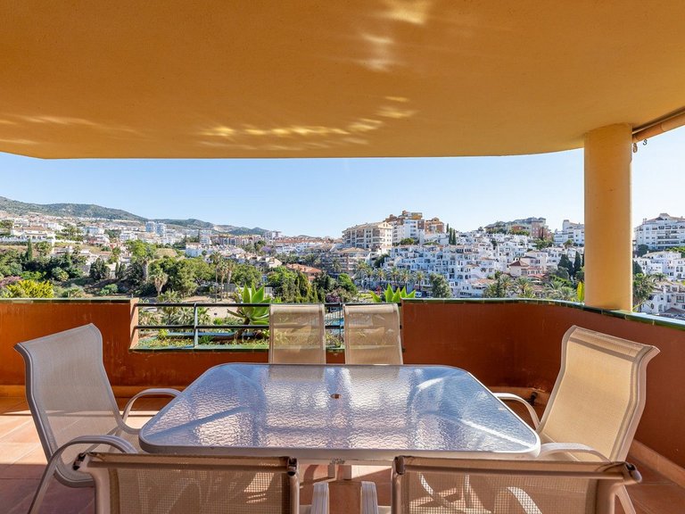 Apartment for Sale in Benalmadena Costa, Malaga 2