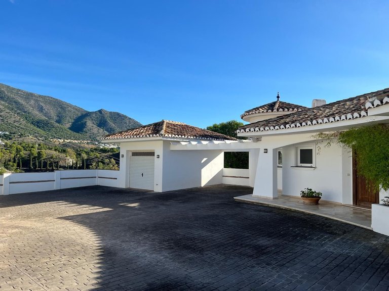 Villa for Sale in Mijas, Malaga 43