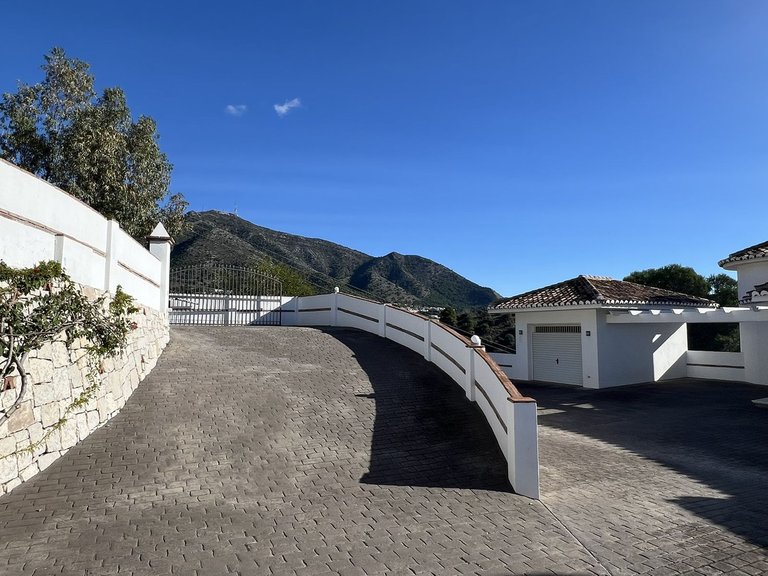 Villa for Sale in Mijas, Malaga 44
