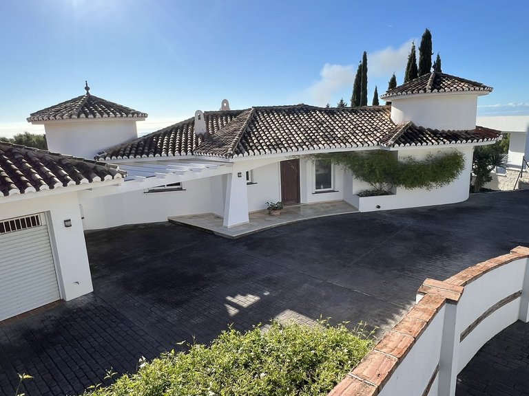 Villa for Sale in Mijas, Malaga 46