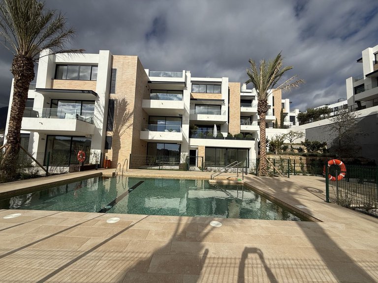 Penthouse for Sale in Estepona, Malaga 25