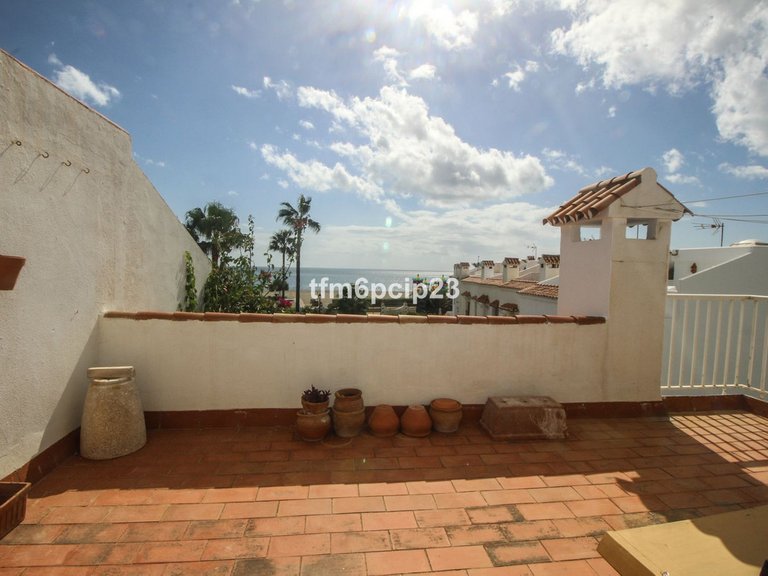 Villa for Sale in Casares Playa, Malaga 23