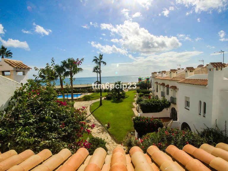 Villa for Sale in Casares Playa, Malaga 31