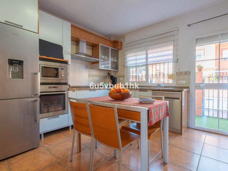 Villa for Sale in Fuengirola, Malaga 12