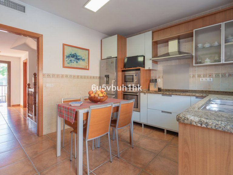 Villa for Sale in Fuengirola, Malaga 13