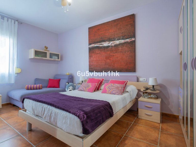 Villa for Sale in Fuengirola, Malaga 21