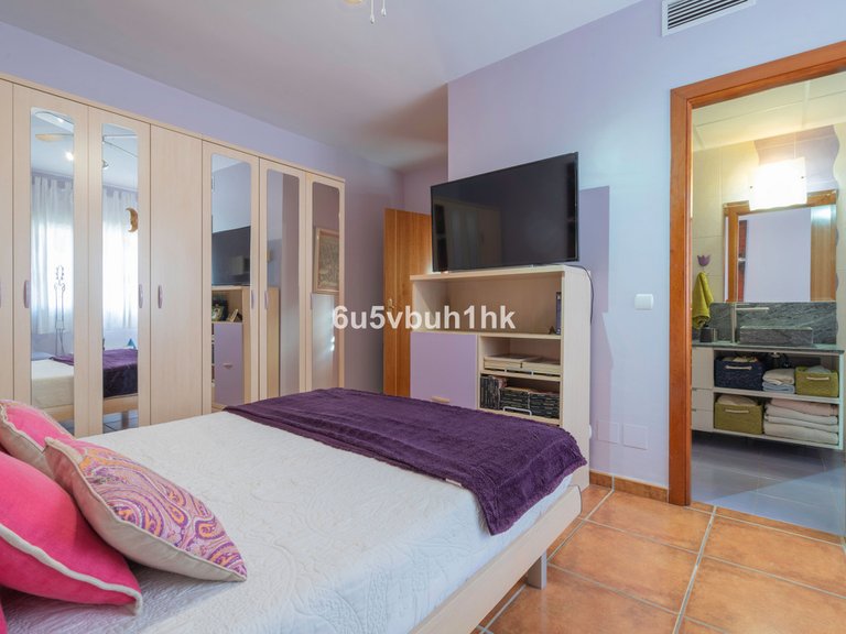 Villa for Sale in Fuengirola, Malaga 23