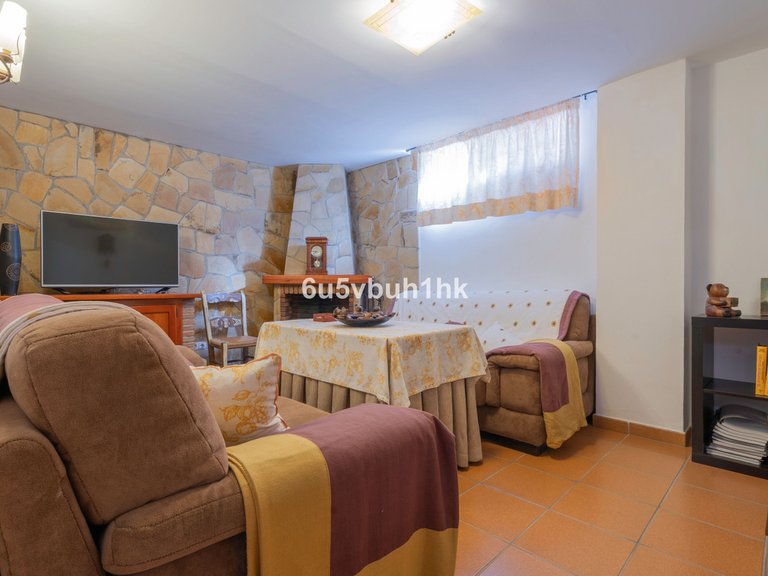 Villa for Sale in Fuengirola, Malaga 31