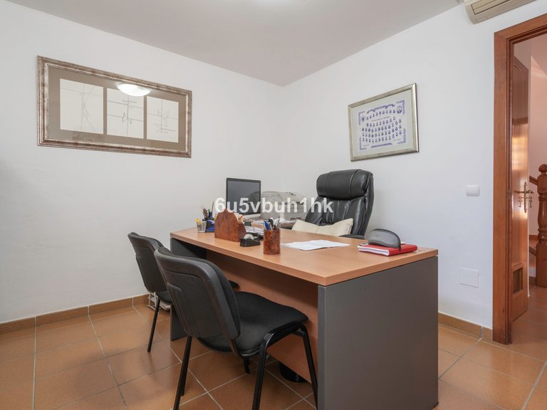 Villa for Sale in Fuengirola, Malaga 34