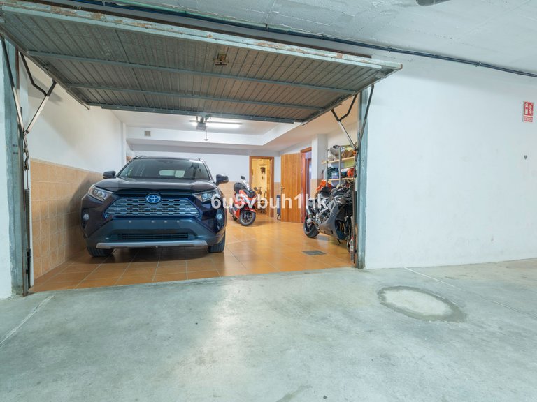 Villa for Sale in Fuengirola, Malaga 36