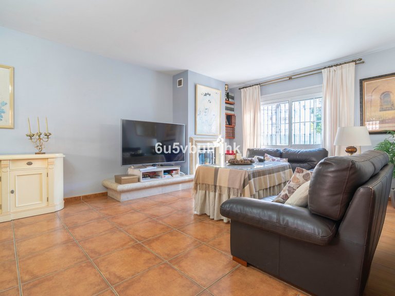 Villa for Sale in Fuengirola, Malaga 6