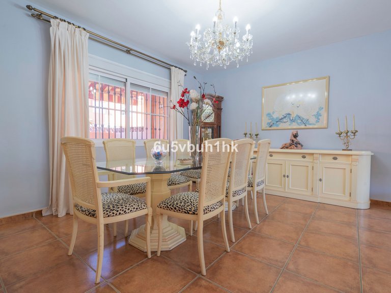 Villa for Sale in Fuengirola, Malaga 7