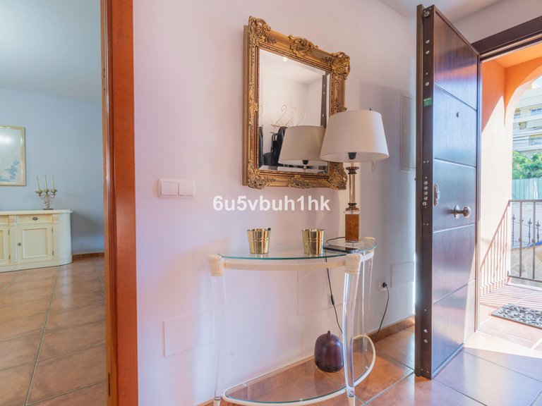 Villa for Sale in Fuengirola, Malaga 8