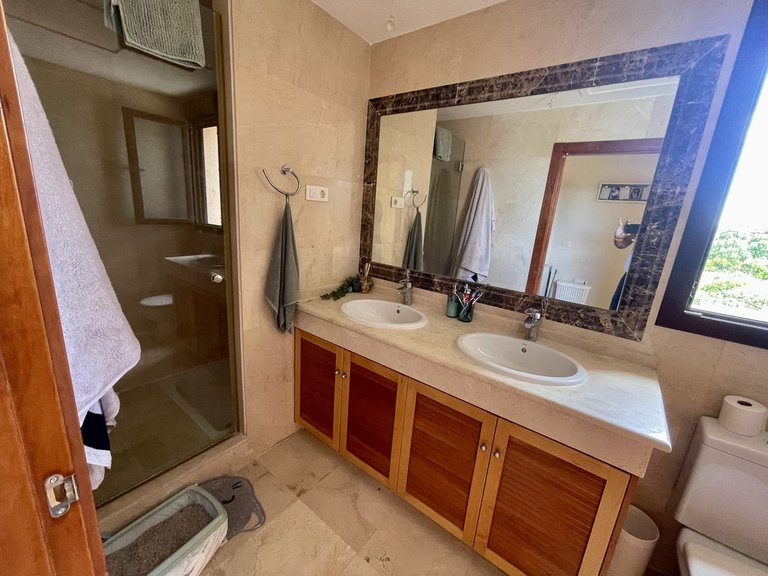 Villa for Sale in Estepona, Malaga 10