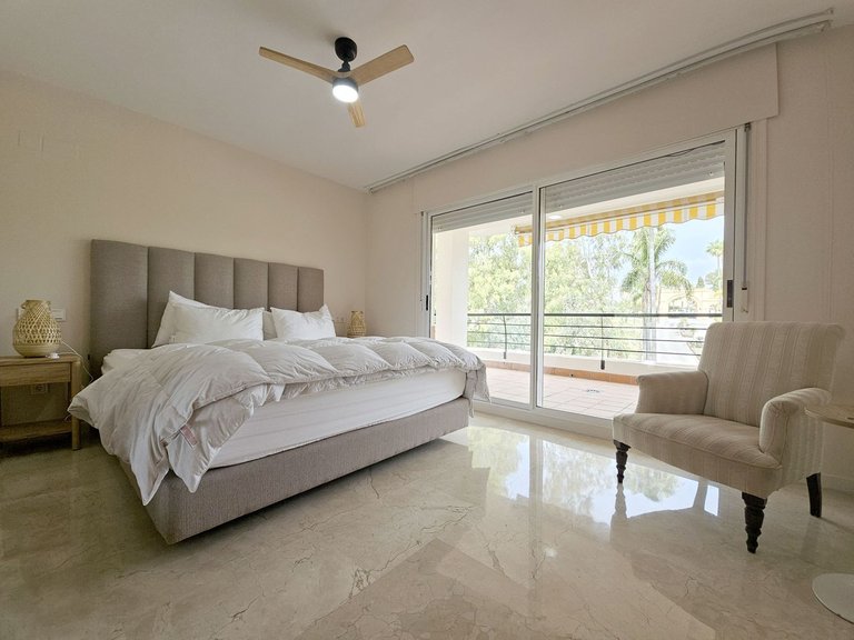 Apartment for Sale in Guadalmina Alta, Malaga 10