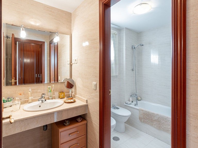 Apartment for Sale in Fuengirola, Malaga 15
